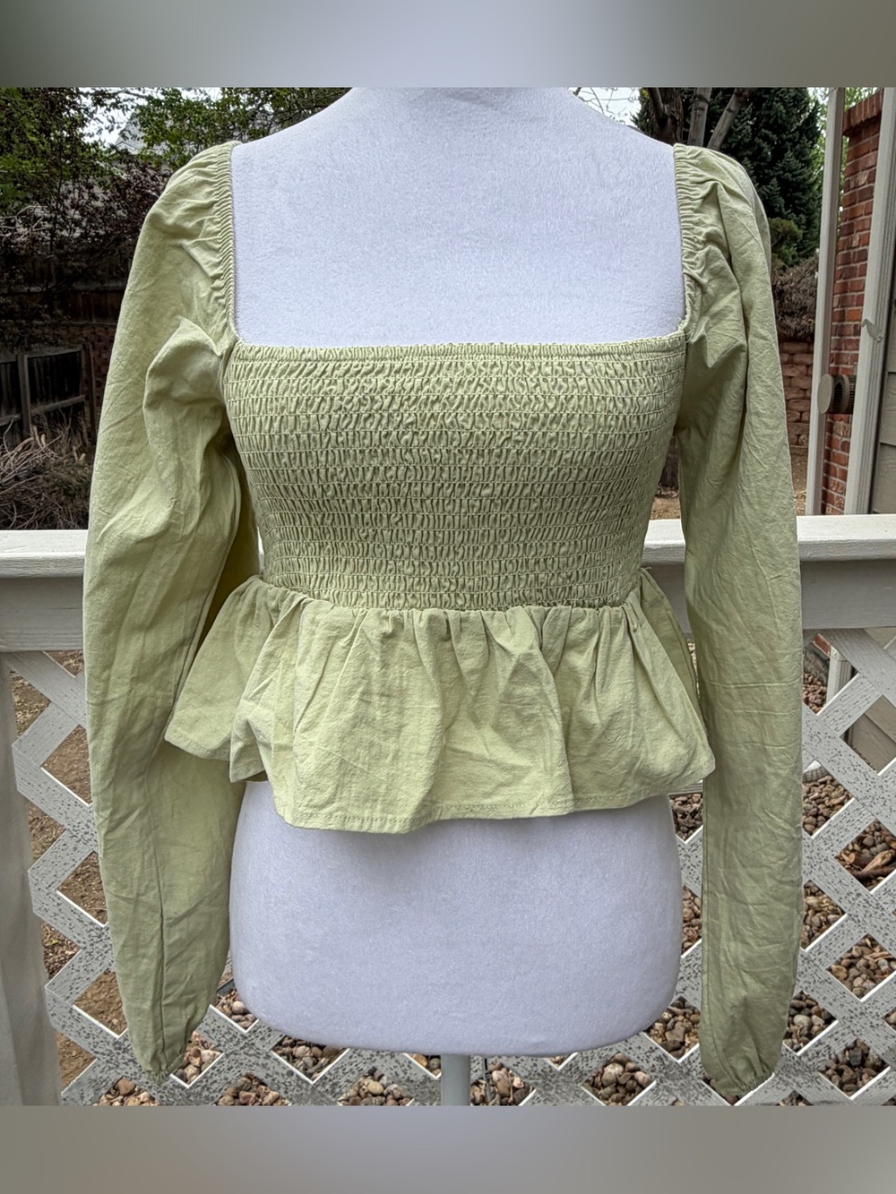 LA Hearts Green Smocked Puff Sleeve Peplum Crop Top Small Cotton Whimsical Fairy